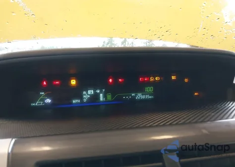 2013 Toyota Prius V Three из США, поврежденный, VIN JTDZN3EU1D3288024